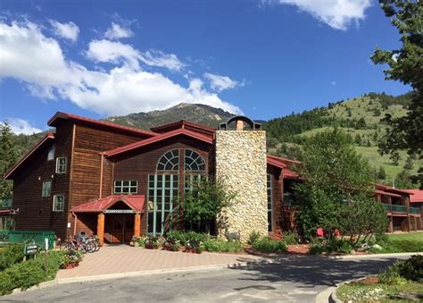 Rock creek lodge - Specialties: Small-town feel, state-of-the-art dentistry. Rock Creek Dental (located in Red Lodge, Montana), a preferred provider for most major insurances, provides crowns, bridges, root canals, cosmetic dentistry, periodontal treatment and more. Dr. Reynolds, Dr. Sterzer and Dr. Evans are the friendly faces with the personal touch you want when you have to …